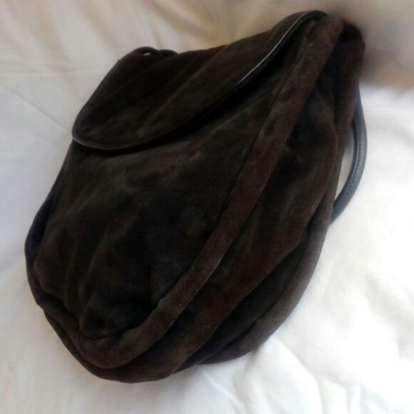 BOTTEGA VENETA Vintage Shoulder Bag with Damage - Picture 2 of 16